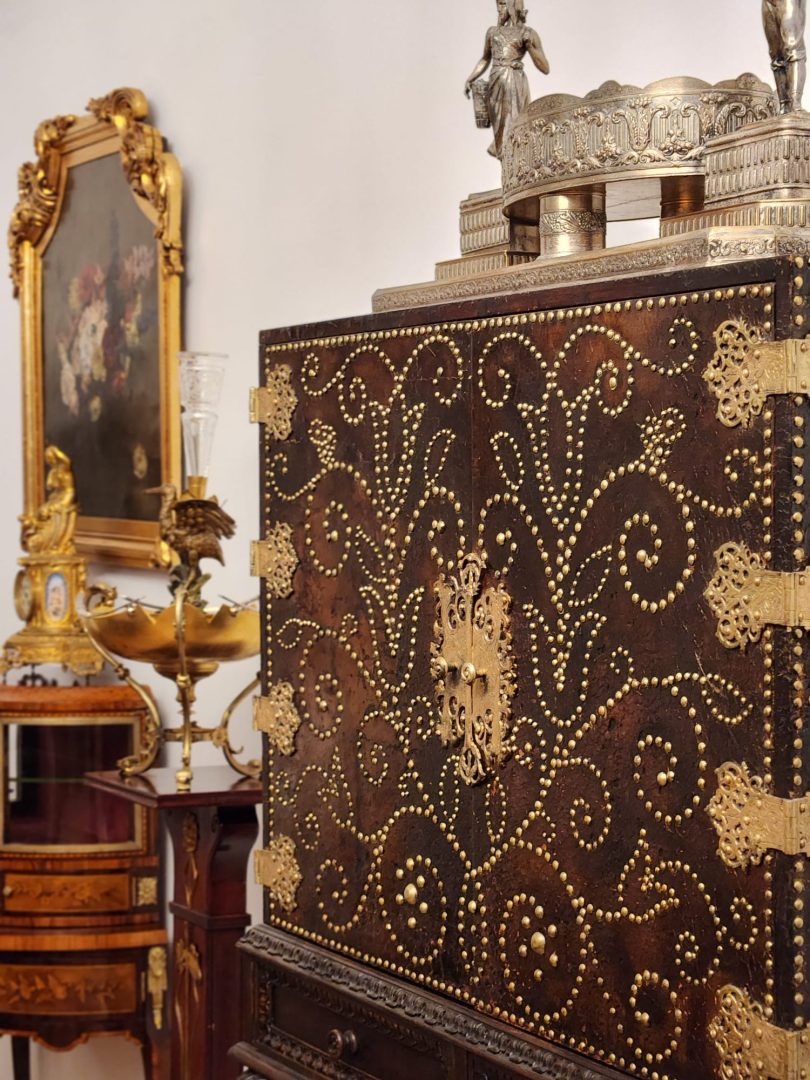 Art. History. Experience. – Eleganța unui cigar lounge București în Casa Tătărăscu